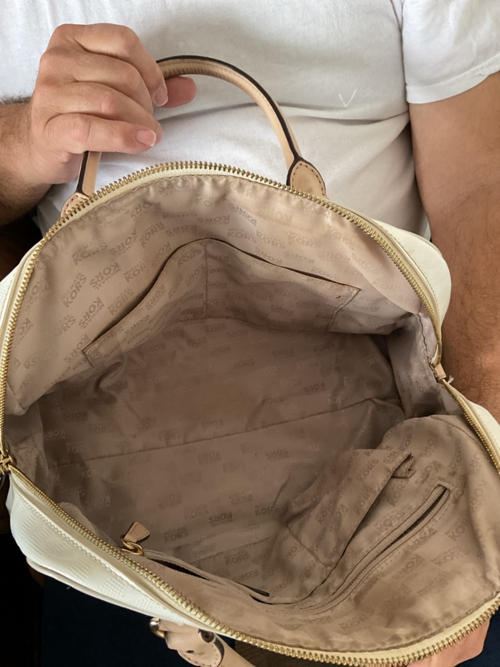 Michael Kors White Patent Leather Bag - Picture 3 of 6